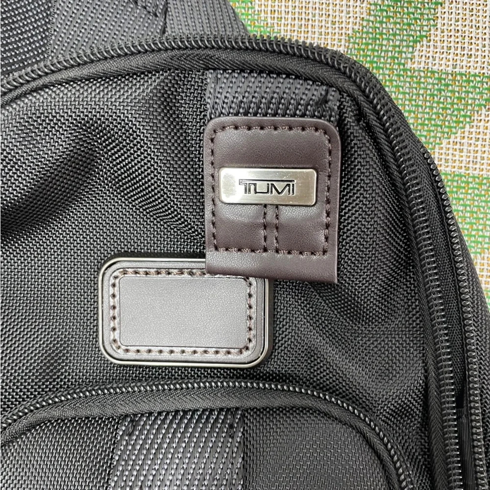 💛Tumi Alpha Bravo Black Chest Bag
